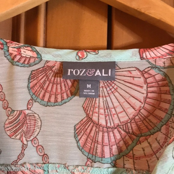 Roz & Ali Tie Front Blouse with Camisole - Picture 2 of 8